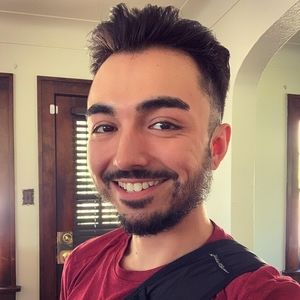 Meet your Posher, Devin